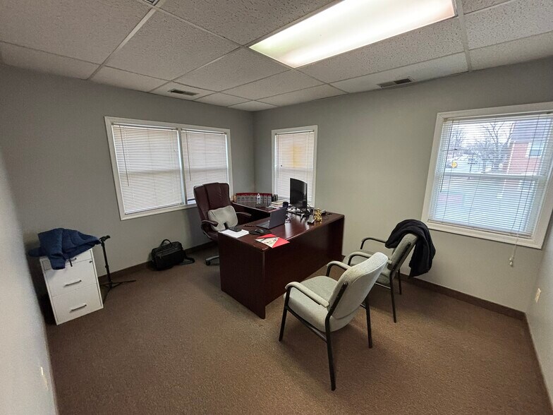 More Photos Of 4248-4250 Chain Bridge Rd, Fairfax Medical For Lease