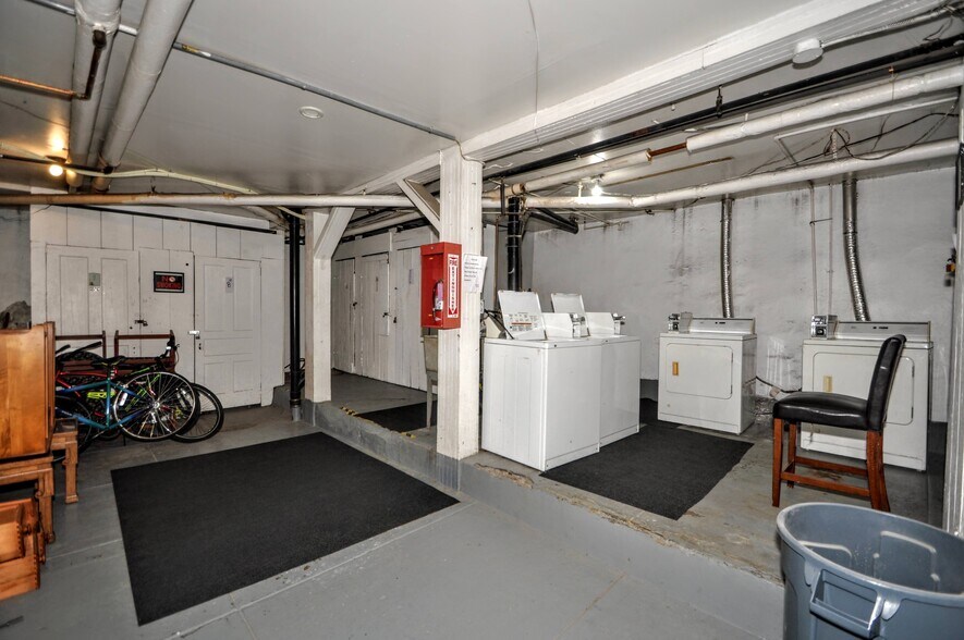 More Photos Of 200 E Elizabeth St, Pittsburgh Apartments For Sale