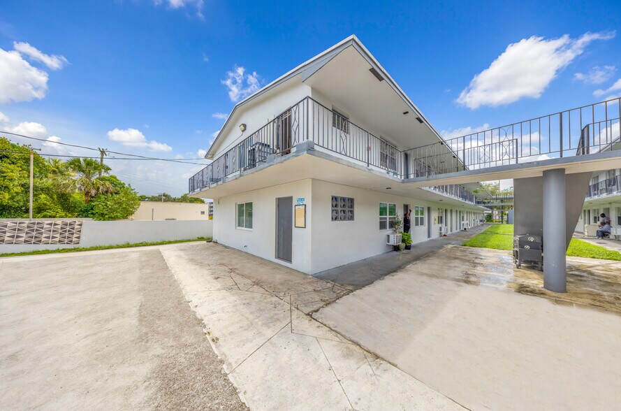 More Photos Of 13155-13175 NE 6th Ave, North Miami Multifamily For Sale