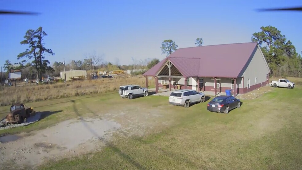 More Photos Of 11243 State Highway 19 S, Lovelady Flex For Sale