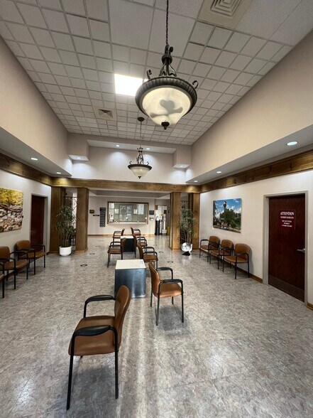 More Photos Of 11808 Kingston Pike, Knoxville Medical For Sale