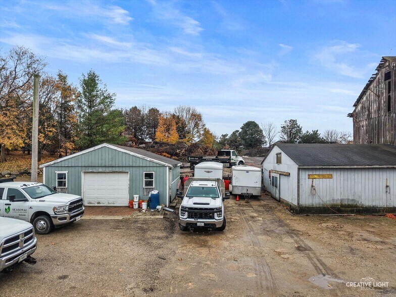 More Photos Of 3711 W Algonquin Rd, Algonquin Flex For Sale