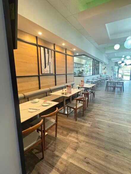 Primary Photo Of 27412 Antonio Pky, Ladera Ranch Storefront For Lease