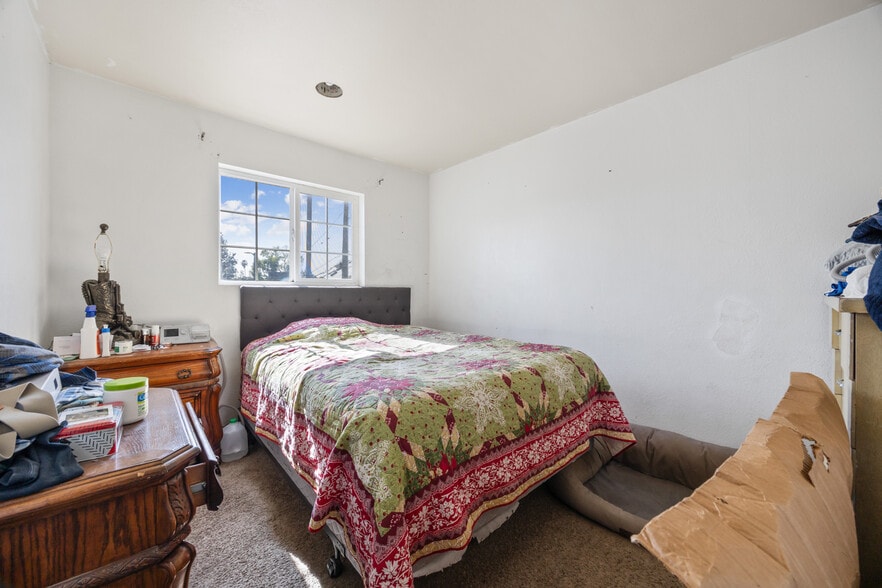 More Photos Of 150 S Monte Vista Ave, San Dimas Loft Creative Space For Sale