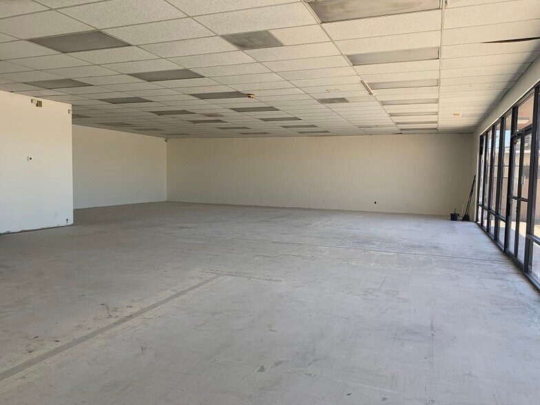 More Photos Of 11730 Beach Blvd, Stanton Auto Repair For Lease