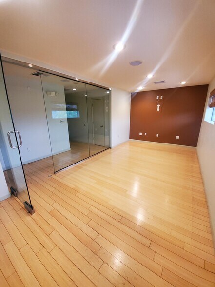 More Photos Of 801-807 S 7th St, Las Vegas Medical For Lease