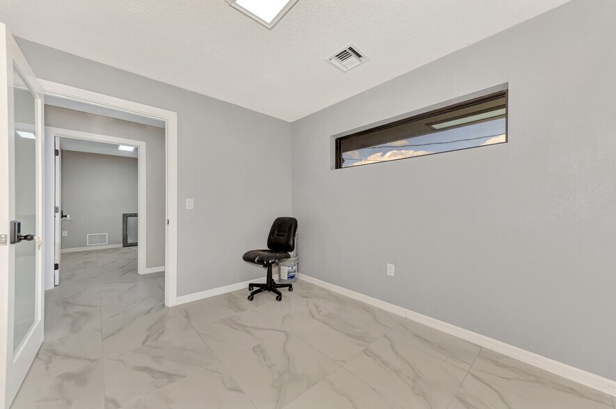 More Photos Of 12749 Tamiami Trl S, North Port Medical For Sale