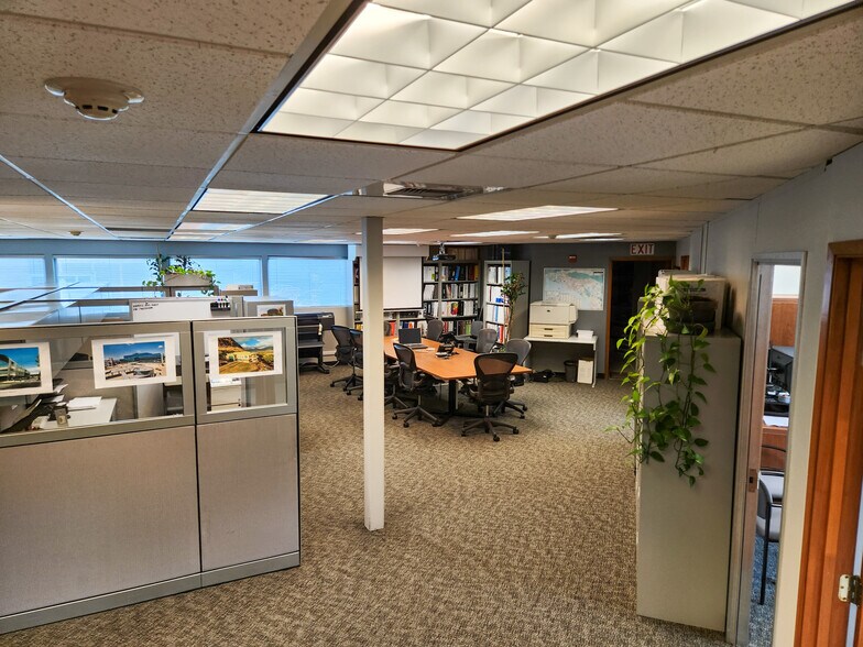 More Photos Of 13975 Interurban Ave S, Tukwila Office For Lease