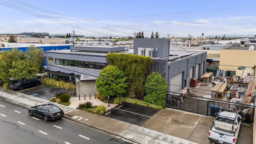 More Photos Of 1401 Old County Rd, San Carlos Manufacturing For Sale