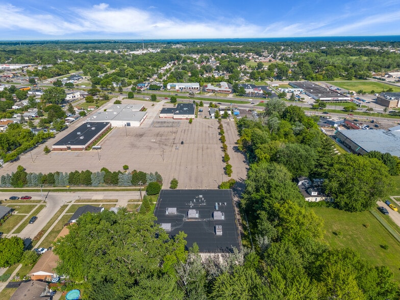 More Photos Of 34375 S Gratiot Ave, Clinton Township Office For Sale