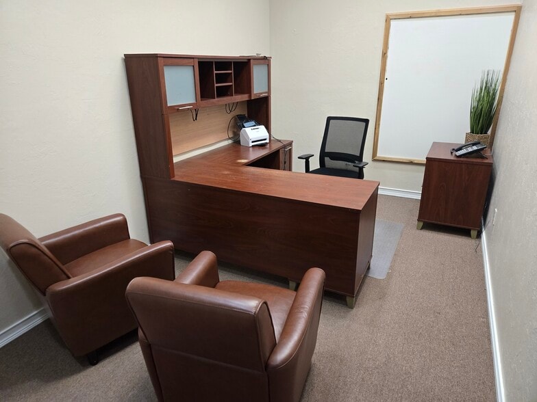 More Photos Of 1813 N Harrison St, Shawnee Office For Sale
