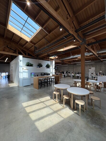 More Photos Of 2030-2036 Sacramento St, Los Angeles Office For Lease