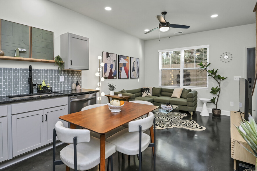 More Photos Of 816 Shull St, West Columbia Apartments For Sale