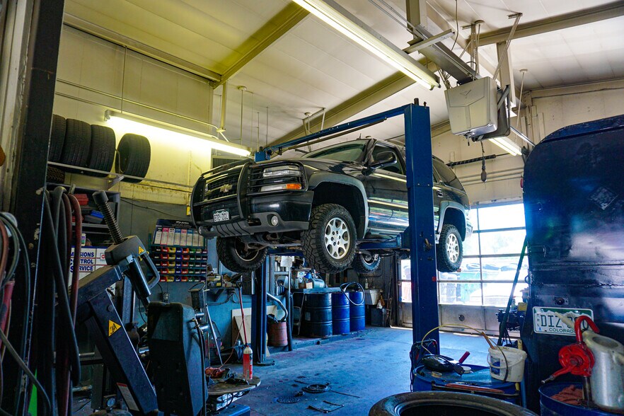 More Photos Of 5208 W 38th Ave, Wheat Ridge Auto Repair For Sale