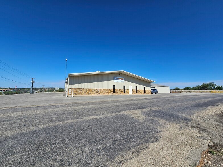 More Photos Of 110 CR 141, Sweetwater Warehouse For Sale