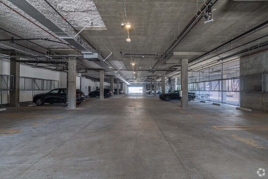 More Photos Of 1978 W Carson St, Torrance Apartments For Lease