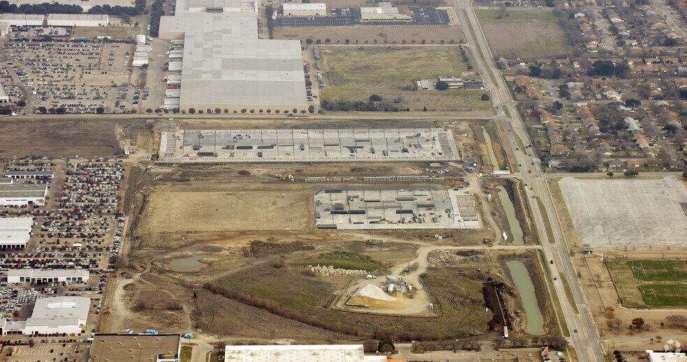 More Photos Of 931 W Bardin Rd, Arlington Distribution For Lease