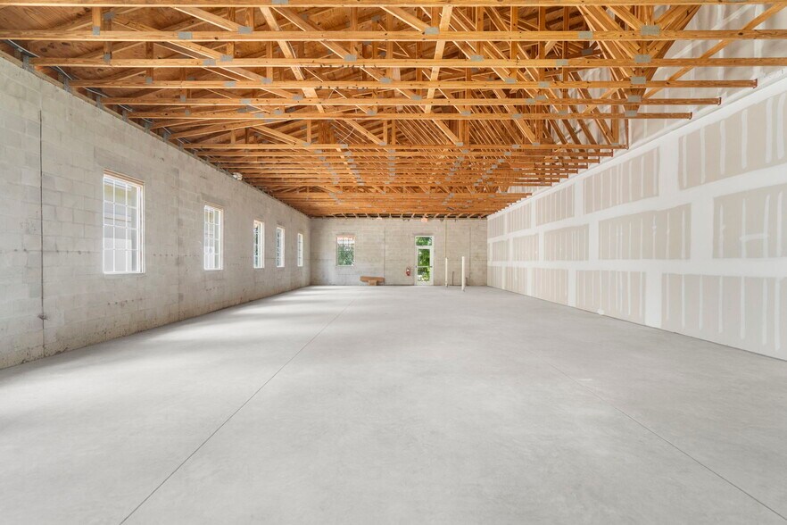 More Photos Of 1493 E Venice Ave, Venice Medical For Sale