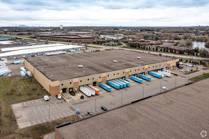 More Photos Of 2811 Beverly Rd, Eagan Warehouse For Lease