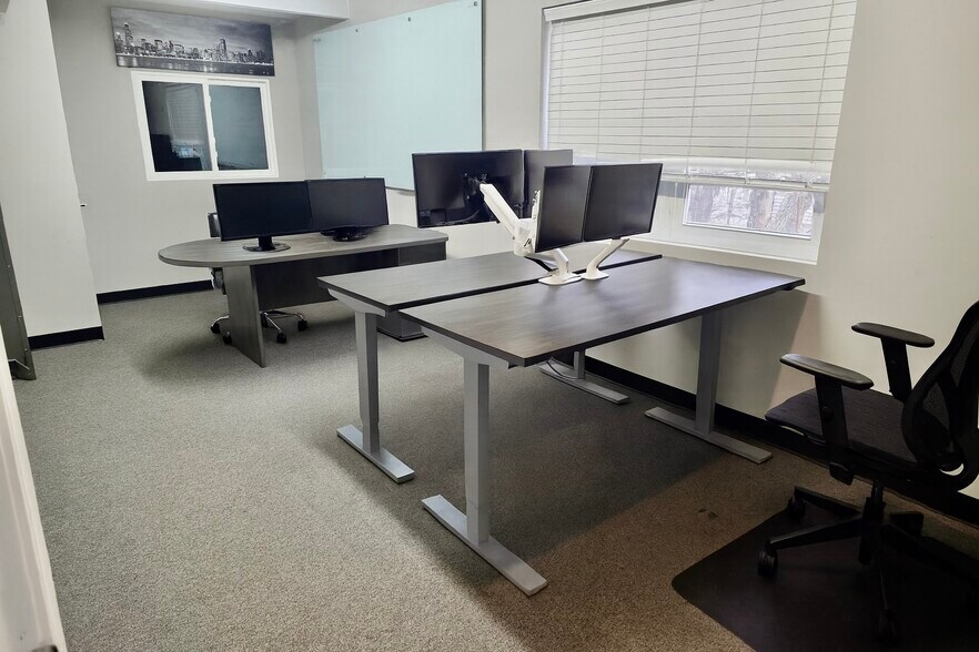 More Photos Of 14001 W Illinois Hwy, New Lenox Warehouse For Sale