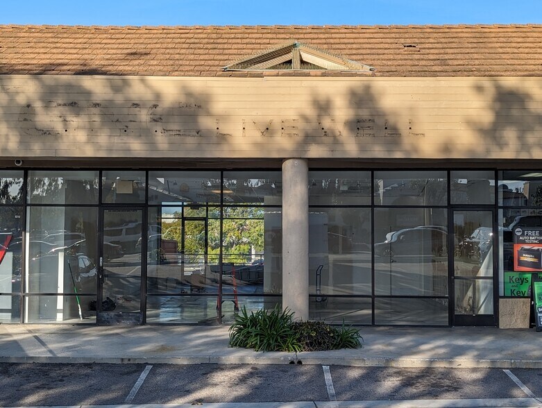 More Photos Of 1739-1783 S Victoria Ave, Ventura Unknown For Lease
