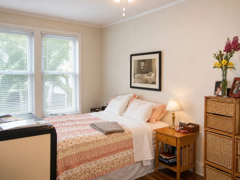 More Photos Of 2108 Wesley Ave, Evanston Apartments For Sale