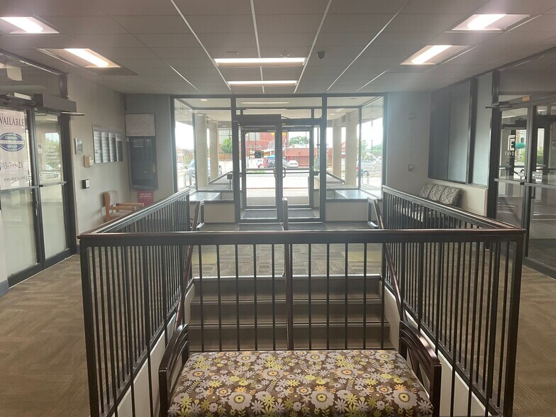 More Photos Of 4045 N Wadsworth Blvd, Wheat Ridge Office For Sale