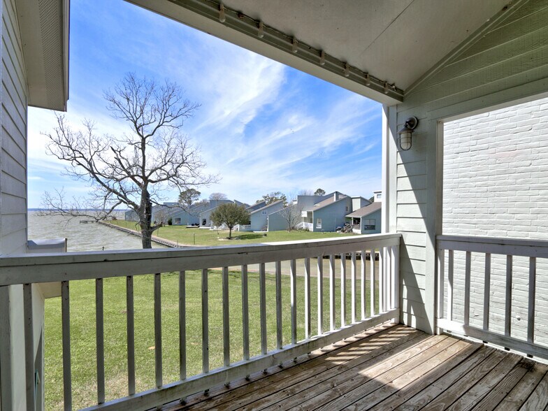 Primary Photo Of 100 Edgewater Dr, Livingston Apartments For Sale