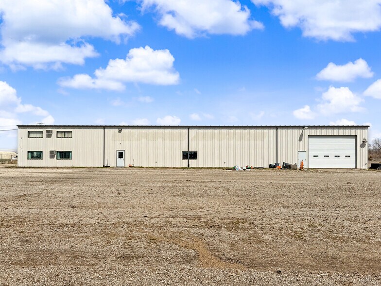 More Photos Of 2862 Wagner Rd, Waterloo Industrial For Lease