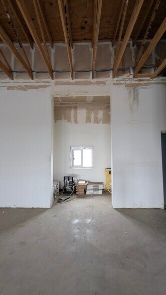 More Photos Of 4250 South SR 267, Lebanon Restaurant For Lease