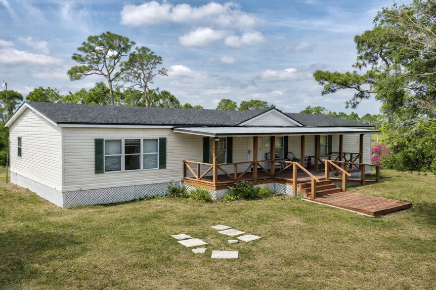 More Photos Of 6575 NE 96th Ave, Okeechobee Religious Facility For Sale