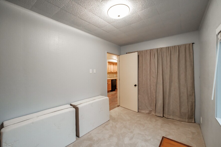 More Photos Of 909 Curry Rd, Roseburg Specialty For Sale