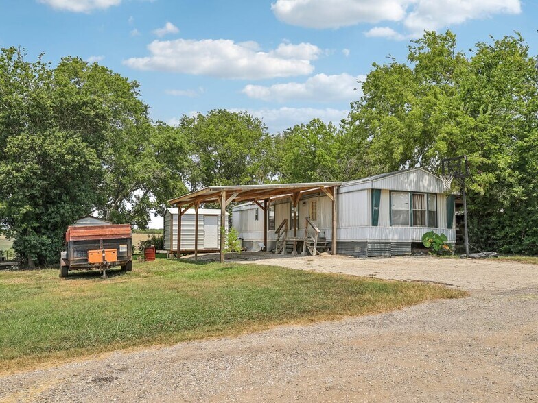 More Photos Of TBD Bluebonnet Road and N HWY 183 hwy, Lockhart Land For Sale