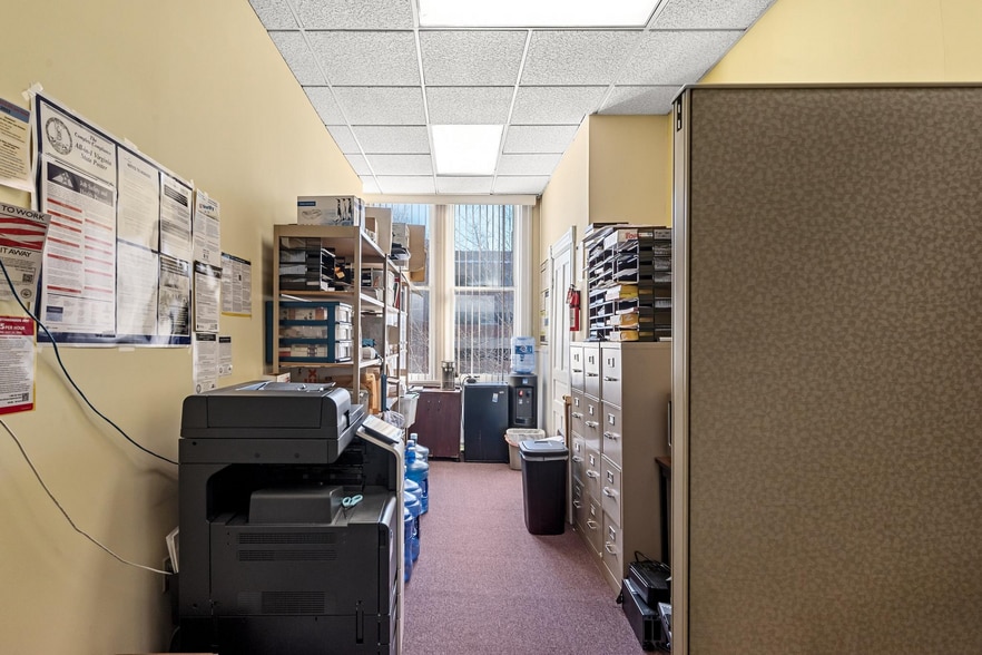 More Photos Of 45 East Piccadilly, Winchester Office For Lease