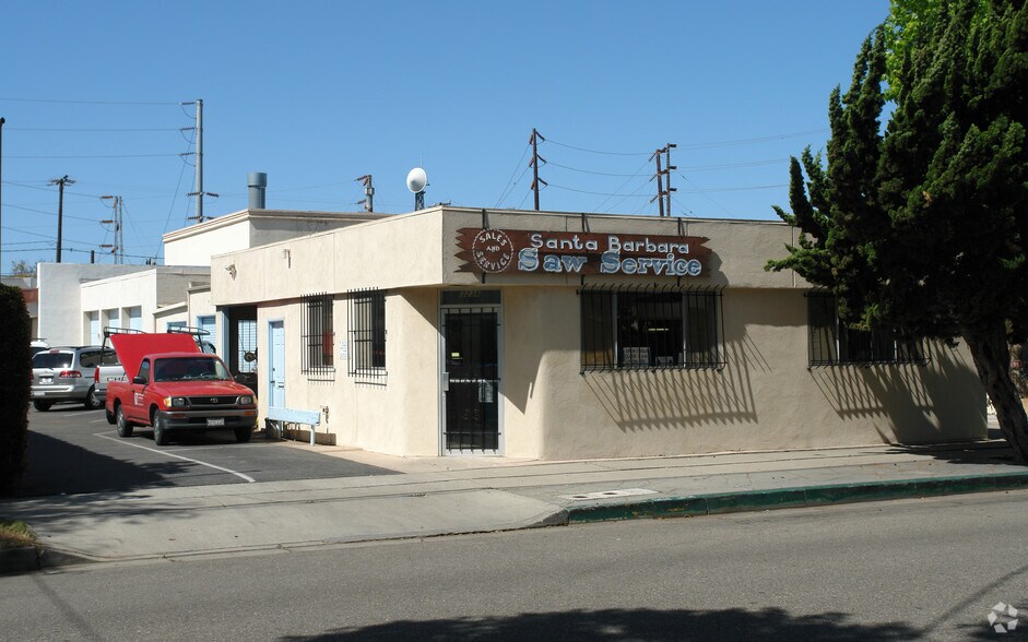 More Photos Of 323 N Nopal St, Santa Barbara Warehouse For Lease