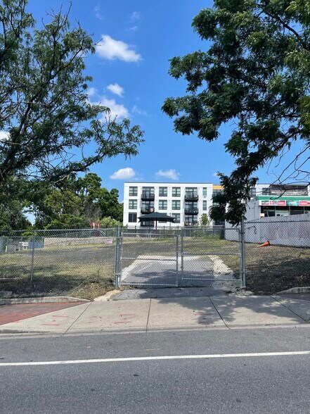 More Photos Of 8111 Fenton St, Silver Spring Land For Lease