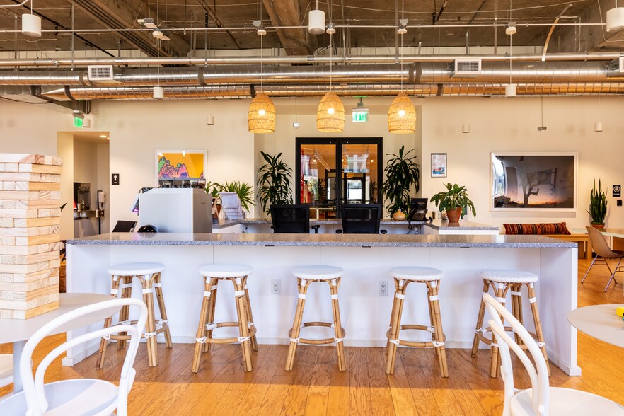 More Photos Of 101 N 1st Ave, Phoenix Office For Lease