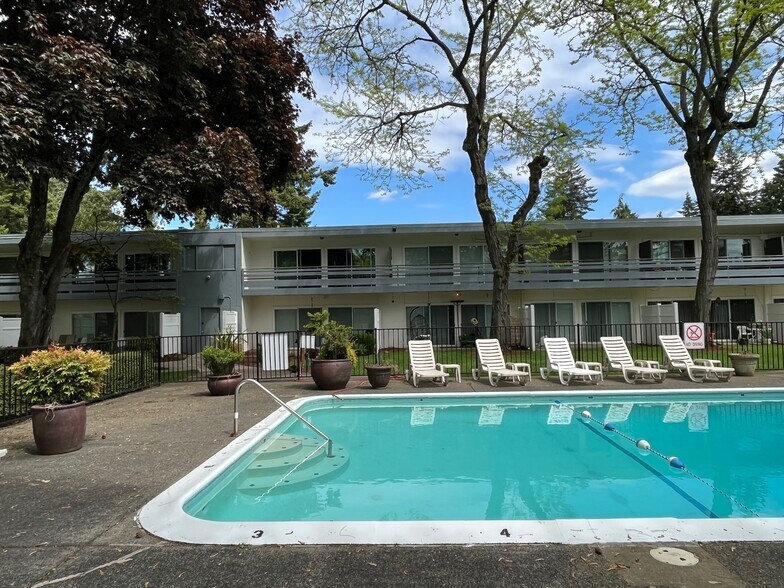 More Photos Of 11181-11211 NE Weidler St, Portland Apartments For Sale