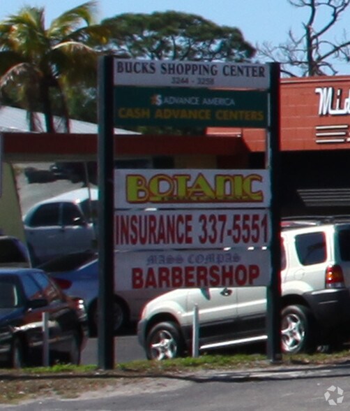 More Photos Of 3244-3258 S Cleveland Ave, Fort Myers Unknown For Lease