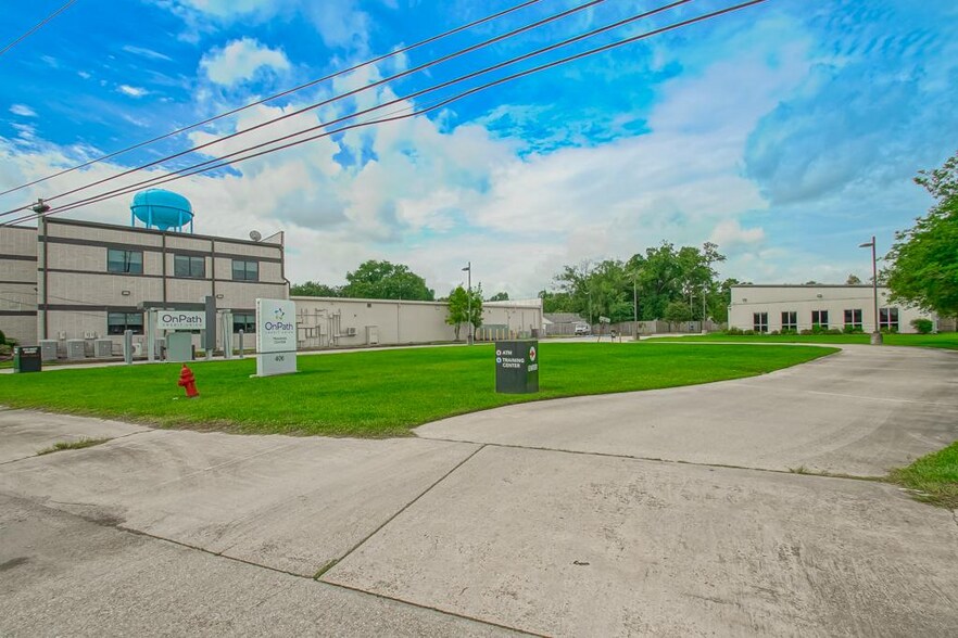 More Photos Of 805 Robin St/ 406 Airline Hwy, La Place Office For Sale