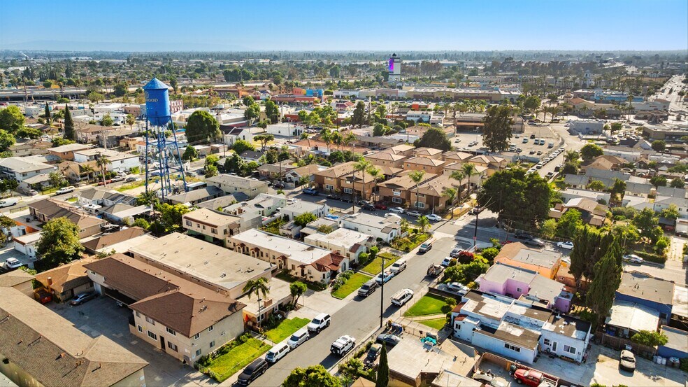 More Photos Of 3516 Beechwood Ave, Lynwood Multifamily For Sale