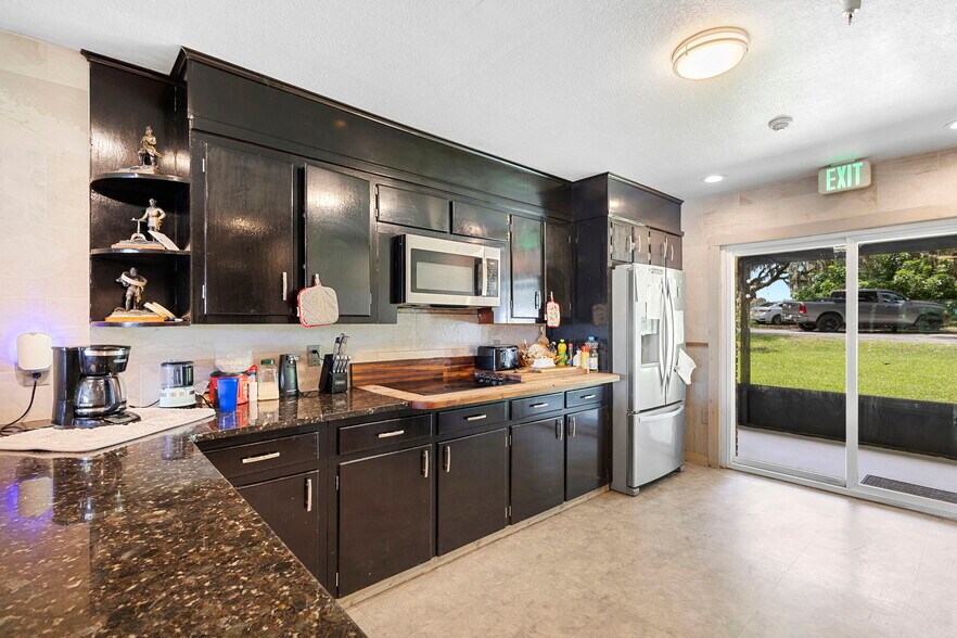 More Photos Of 579 Johnson Lake Rd, De Leon Springs Assisted Living For Sale