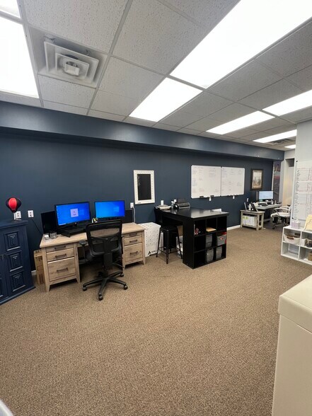 More Photos Of 819 Commercial Ave, Anacortes Office For Sale