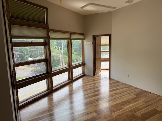 More Photos Of 21 Mohawk Trl, Greenfield Unknown For Lease