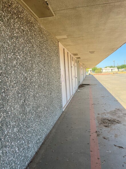 More Photos Of 401 S 3rd St, Blythe Religious Facility For Sale
