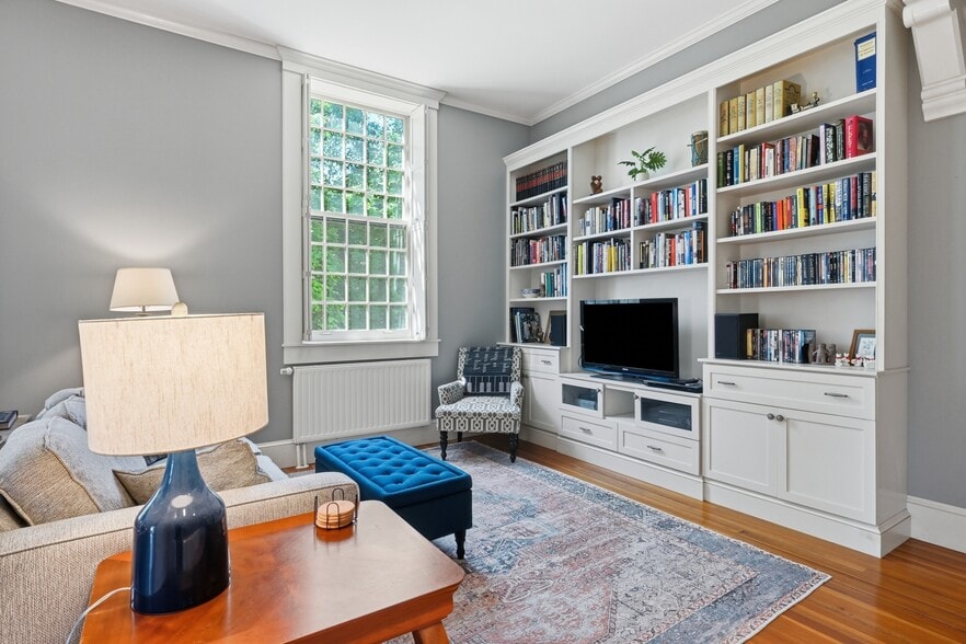 More Photos Of 732 Elm St, West Springfield Freestanding For Sale