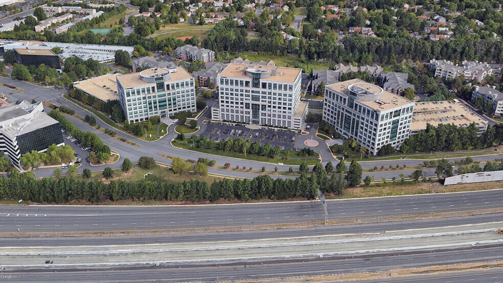 More Photos Of 12930 Worldgate Dr, Herndon Office For Lease