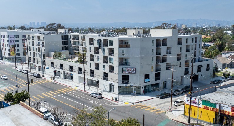 Primary Photo Of 5181 W Adams Blvd, Los Angeles Apartments For Lease