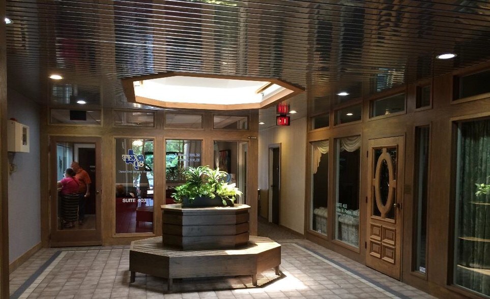 More Photos Of 3713 W 15th St, Plano Medical For Lease