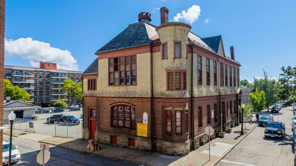 More Photos Of 636 Purchase st, New Bedford Specialty For Sale